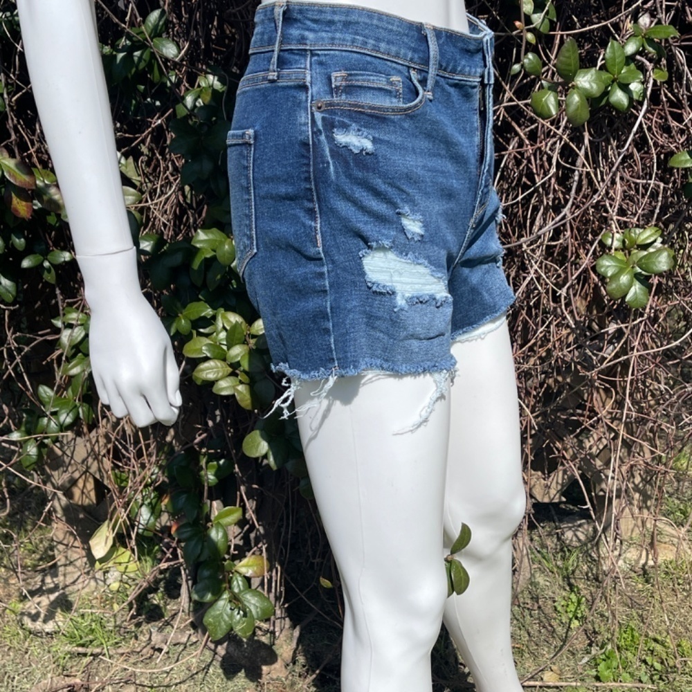 Old Navy High Rise Secret Slim Pockets Distressed Denim Shorts - Picture 3 of 8